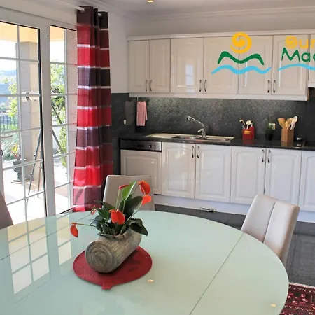 וילה Ourmadeira - Luzia, Luxury פונשל