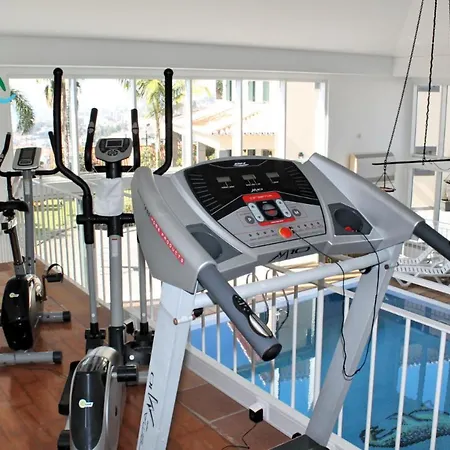 Ourmadeira - Luzia, Luxury פונשל