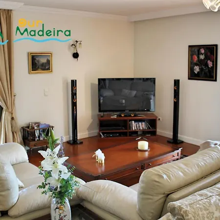 Ourmadeira - Luzia, Luxury וילה