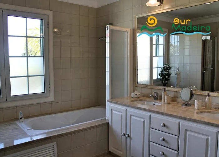 Villa Ourmadeira - Luzia *