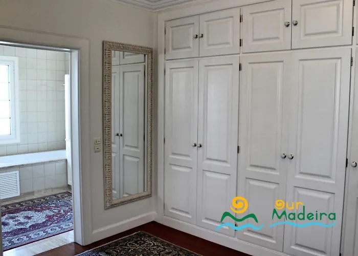 Ourmadeira - Luzia * Funchal